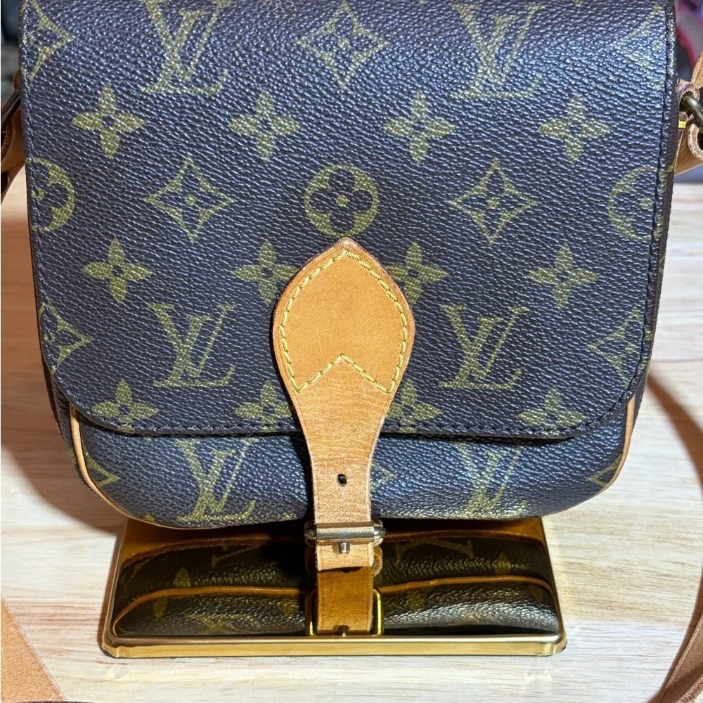 AUTHENTIC Louis Vuitton Monogram Tan Crossbody Bag